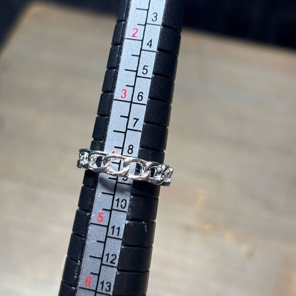 New! Link Stackable Fashion Silver Tone Ring Size 4 Costume Jewelry Hypoallerge - Picture 5 of 5